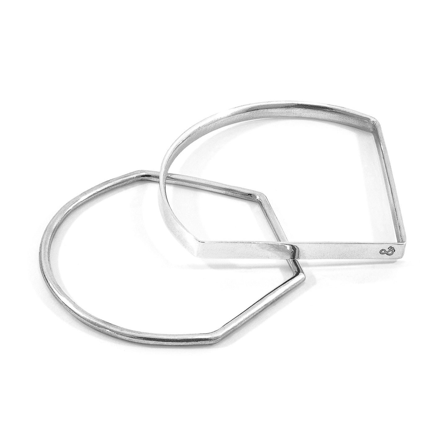 ANCHOR & CREW Holden Quarter Circle Geometric Silver Bangle